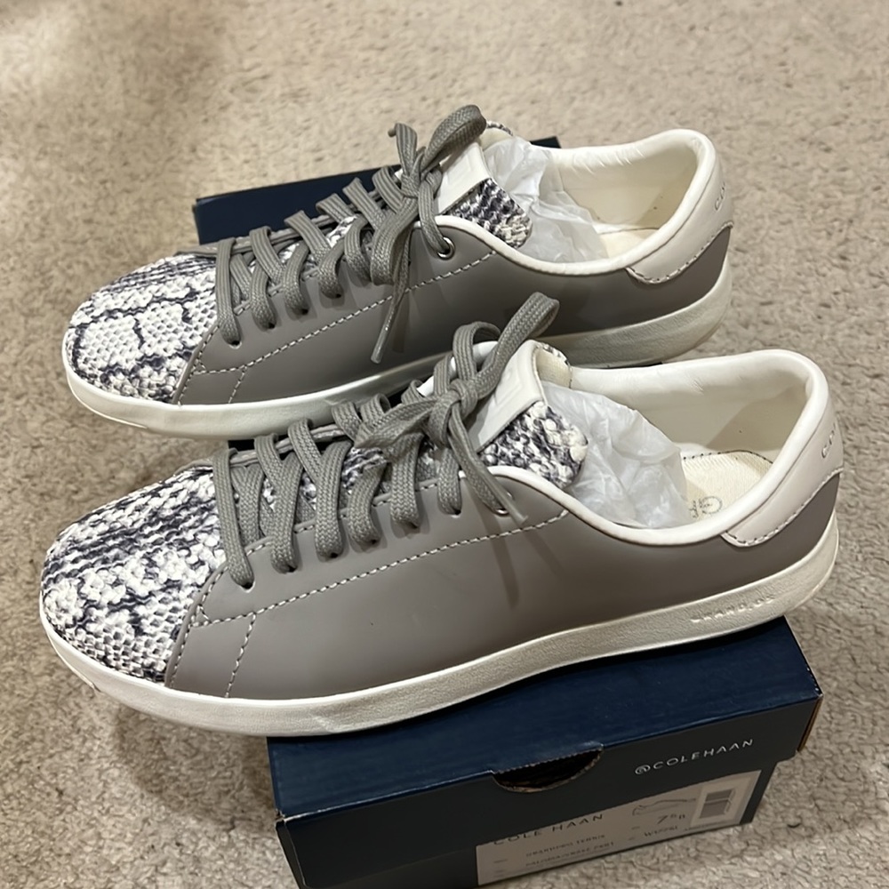 New Cole Haan Grandpro Tennis snake print sneakers Sz 7.5